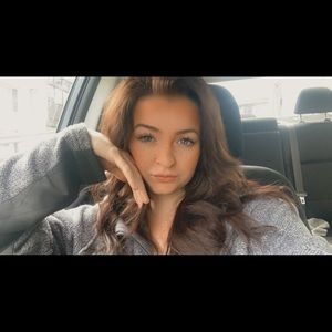 Meet your Posher, Ange